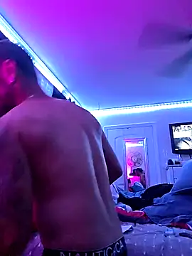 Twin2222 online show from September 24, 2025, 4:41 am