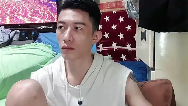 JJjing online show from October 3, 2025, 7:26 pm