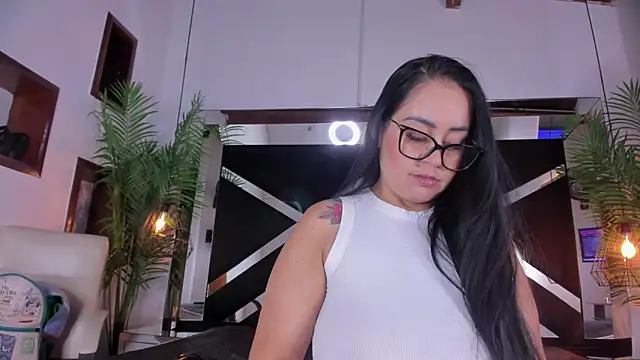 emily-fox online show from October 31, 2025, 11:07 am