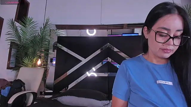 emily-fox online show from July 10, 2026, 10:59 am