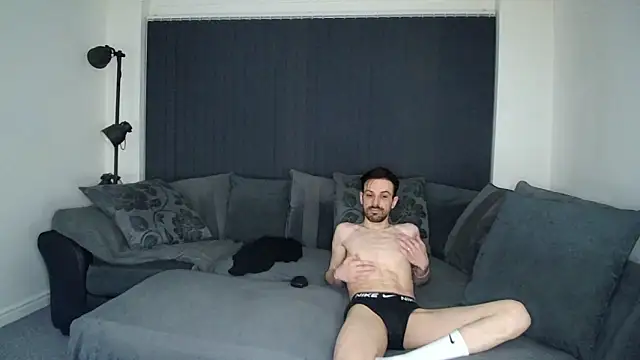 twotwinkhusbandss online show from March 3, 2025, 6:46 pm