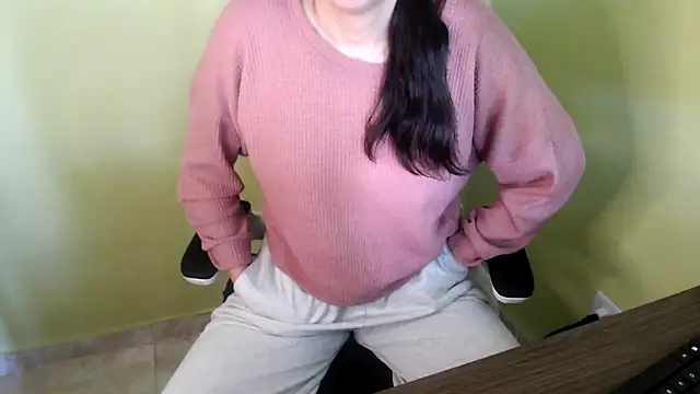 samantha s69 online show from May 7, 2026, 1:14 pm