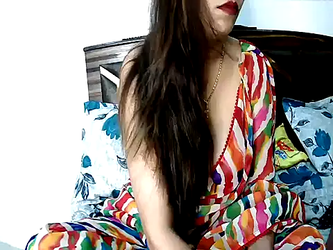 Gloie4u online show from June 9, 2026, 9:54 am