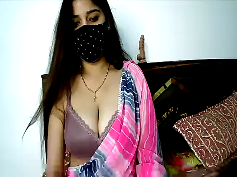 Gloie4u online show from May 1, 2026, 11:48 am
