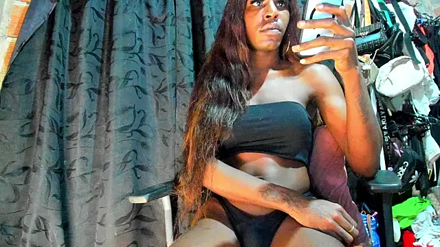 Richchocolatesweet  online show from July 19, 2026, 4:21 am