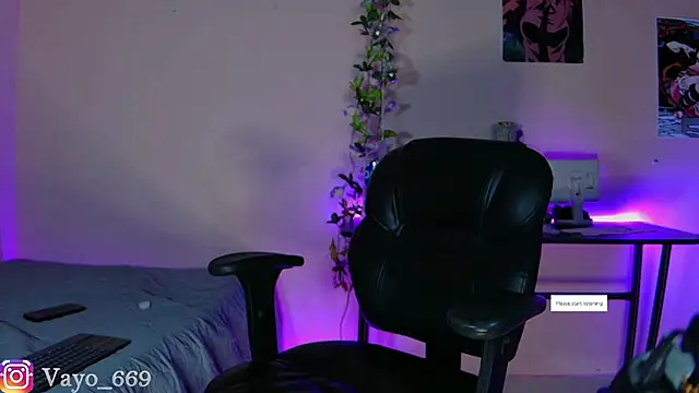 vayolett01 dakotta online show from January 23, 2025, 10:11 pm