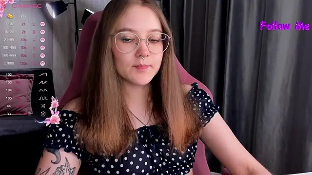 bunny bubble online show from October 31, 2025, 11:22 pm