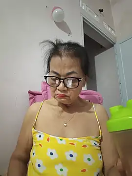 Hotestlove online show from July 31, 2026, 10:51 pm