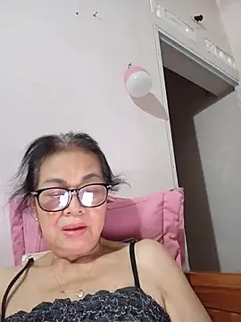 Hotestlove online show from June 21, 2026, 2:23 pm