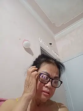 Hotestlove online show from July 19, 2026, 12:46 pm