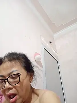 Snapshot of Hotestlove chatting on June 13, 2026, 9:07 am Hotestlove online show from June 13, 2026, 9:07 am