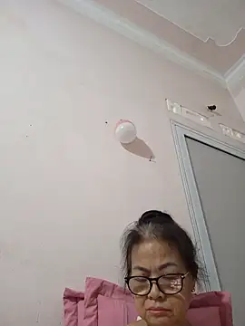 Hotestlove online show from June 25, 2026, 3:59 am
