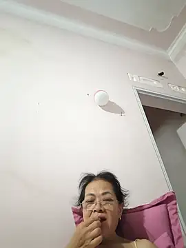 Hotestlove online show from July 11, 2026, 6:35 am