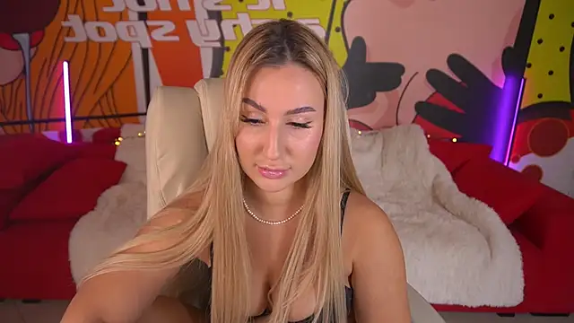 LiaBrazzerr online show from October 19, 2025, 2:20 pm