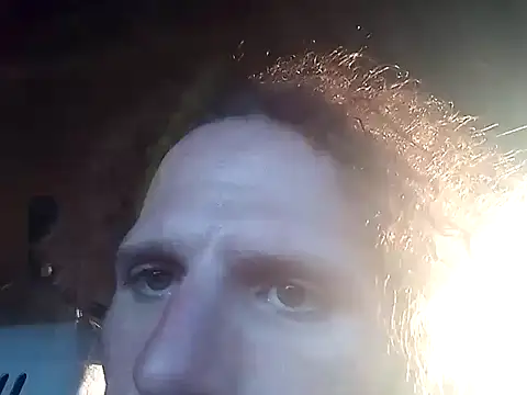 Snapshot of Crackkers chatting on October 1, 2025, 2:10 pm Crackkers online show from October 1, 2025, 2:10 pm