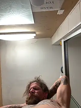 Snapshot of Crackkers chatting on November 12, 2025, 6:06 am Crackkers online show from November 12, 2025, 6:06 am