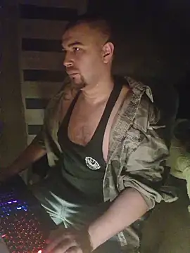 Foxyshaved online show from November 1, 2025, 4:30 am