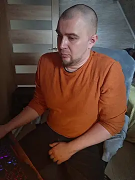 Snapshot of Foxyshaved chatting on March 9, 2026, 9:13 am Foxyshaved online show from March 9, 2026, 9:13 am