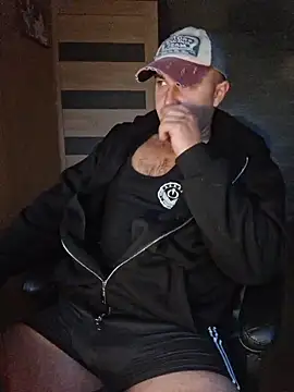 Foxyshaved online show from October 4, 2025, 5:20 am