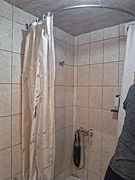 Snapshot of Foxyshaved chatting on February 8, 2026, 6:33 am Foxyshaved online show from February 8, 2026, 6:33 am