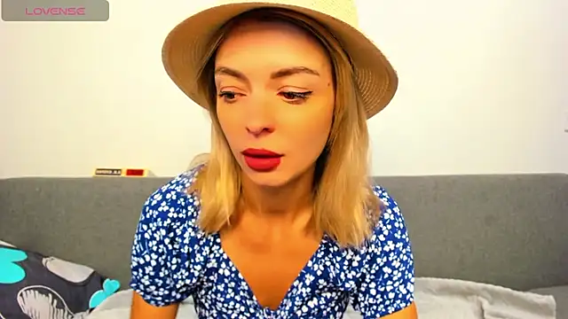  ellen meow  online show from October 4, 2025, 12:28 pm