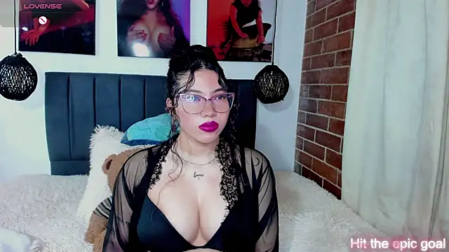 kyliejenner hot online show from June 16, 2026, 3:06 am