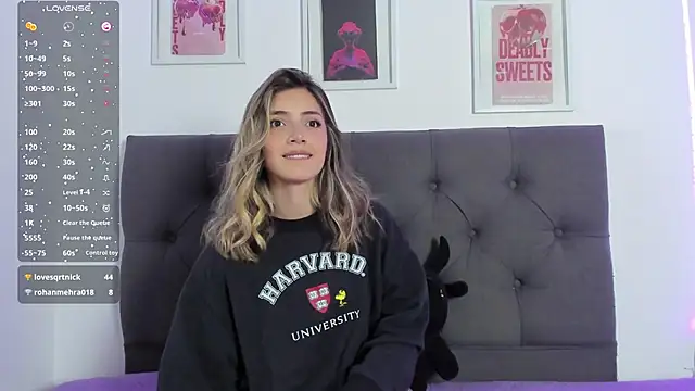 IsadoraGalle  online show from February 8, 2026, 4:59 pm