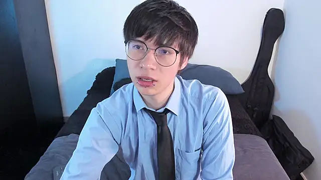 Aventure Twinks online show from March 7, 2026, 9:20 pm