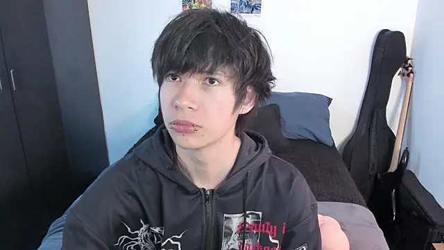Aventure Twinks online show from May 10, 2026, 12:25 am