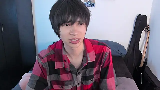 Aventure Twinks online show from May 8, 2026, 12:58 am