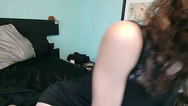 Prxscillia Tx online show from October 1, 2025, 4:11 pm