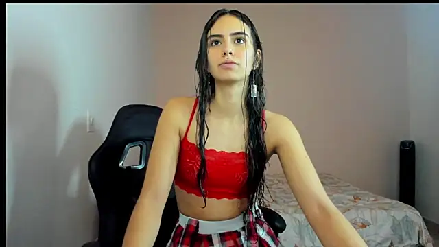 nina pons online show from February 18, 2026, 9:44 pm