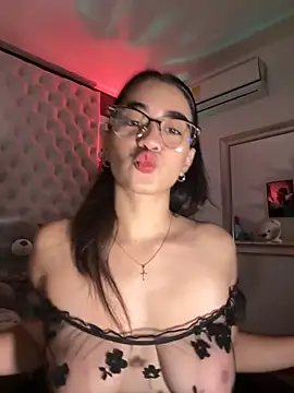 ZarahEvans online show from December 1, 2025, 8:21 pm