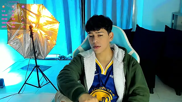 Snapshot of Franco_Rizzo_ chatting on November 16, 2025, 3:11 am Franco Rizzo online show from November 16, 2025, 3:11 am