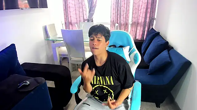 Snapshot of Franco_Rizzo_ chatting on January 25, 2025, 9:14 pm Franco Rizzo online show from January 25, 2025, 9:14 pm