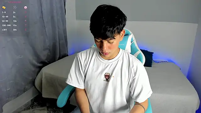 Snapshot of Franco_Rizzo_ chatting on March 16, 2025, 10:09 pm Franco Rizzo online show from March 16, 2025, 10:09 pm