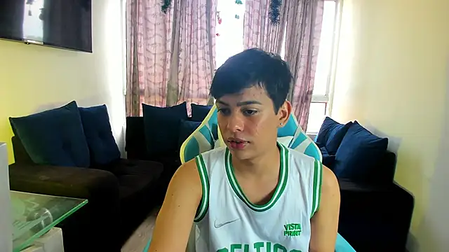 Snapshot of Franco_Rizzo_ chatting on January 14, 2025, 7:53 pm Franco Rizzo online show from January 14, 2025, 7:53 pm