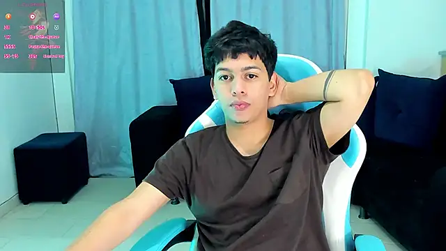 Snapshot of Franco_Rizzo_ chatting on October 16, 2025, 5:59 am Franco Rizzo online show from October 16, 2025, 5:59 am