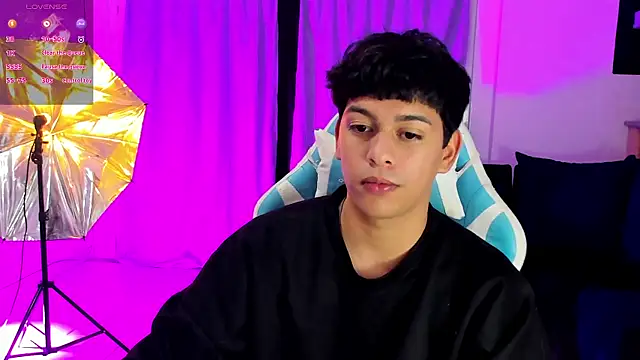 Snapshot of Franco_Rizzo_ chatting on October 22, 2025, 1:49 am Franco Rizzo online show from October 22, 2025, 1:49 am