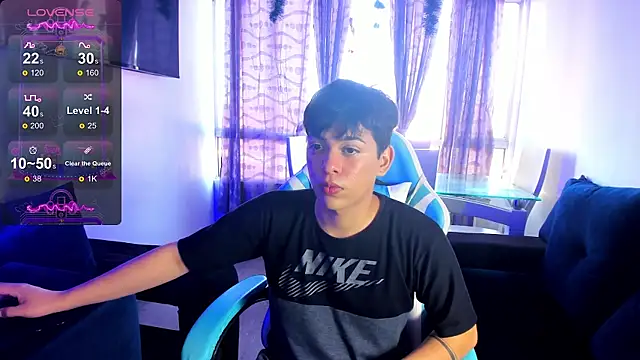 Snapshot of Franco_Rizzo_ chatting on January 18, 2025, 4:42 pm Franco Rizzo online show from January 18, 2025, 4:42 pm