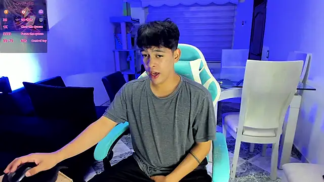 Snapshot of Franco_Rizzo_ chatting on September 13, 2025, 11:05 pm Franco Rizzo online show from September 13, 2025, 11:05 pm