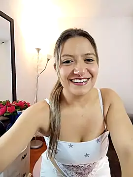 valeriahunter1 online show from October 24, 2025, 9:47 pm