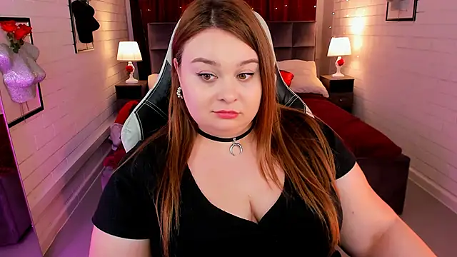 Snapshot of KimberlyMaran chatting on February 19, 2025, 3:16 pm KimberlyMaran online show from February 19, 2025, 3:16 pm