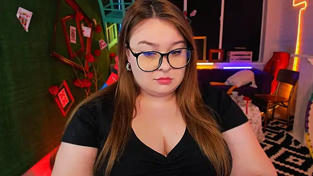 Snapshot of KimberlyMaran chatting on February 22, 2025, 12:18 pm KimberlyMaran online show from February 22, 2025, 12:18 pm