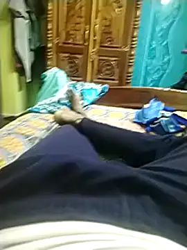 Snapshot of Tamil10inches chatting on December 13, 2024, 4:27 pm Tamil10inches online show from December 13, 2024, 4:27 pm