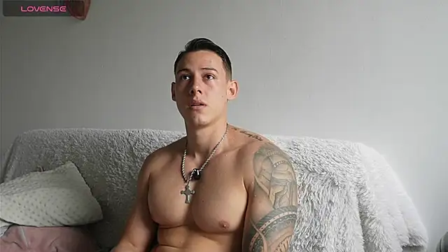 Snapshot of Muscle_King_Cum chatting on July 14, 2026, 2:34 pm Muscle King Cum online show from July 14, 2026, 2:34 pm