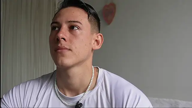 Snapshot of Muscle_King_Cum chatting on June 9, 2026, 1:56 pm Muscle King Cum online show from June 9, 2026, 1:56 pm