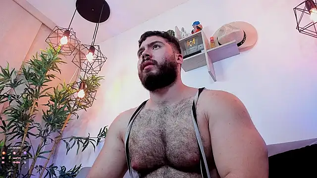 SebastianVilla  online show from July 28, 2026, 10:31 pm