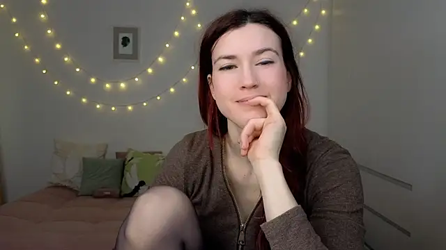 AliciaNewell online show from February 11, 2026, 5:29 am