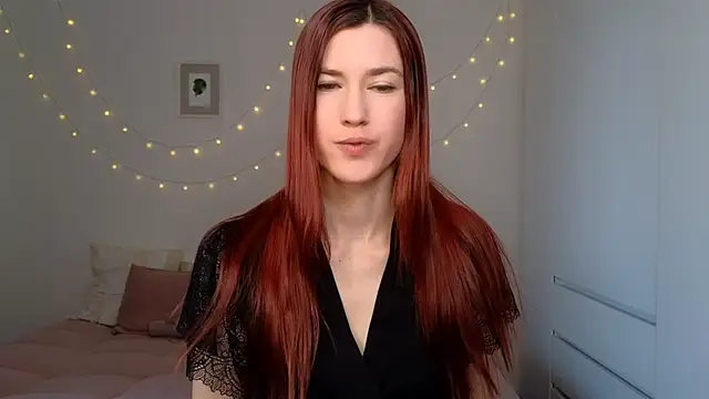 Snapshot of AliciaNewell chatting on April 26, 2026, 7:27 am AliciaNewell online show from April 26, 2026, 7:27 am
